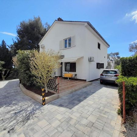 קרק Lovely Studio Malina Close To The Beach מראה חיצוני תמונה